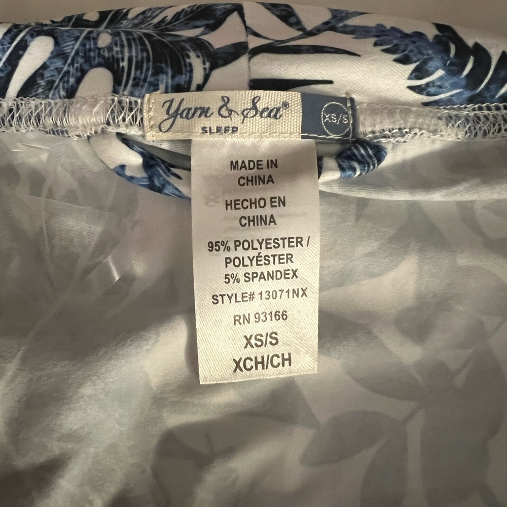 NWT Yarn & Sea Sleep Robe, Size X-Small - Picture 9 of 10